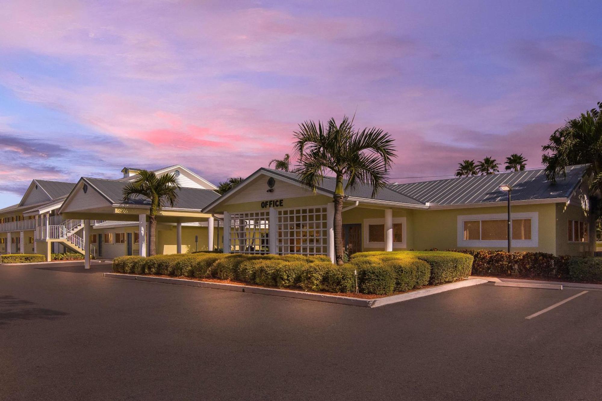Best Western Port St. Lucie Exterior foto
